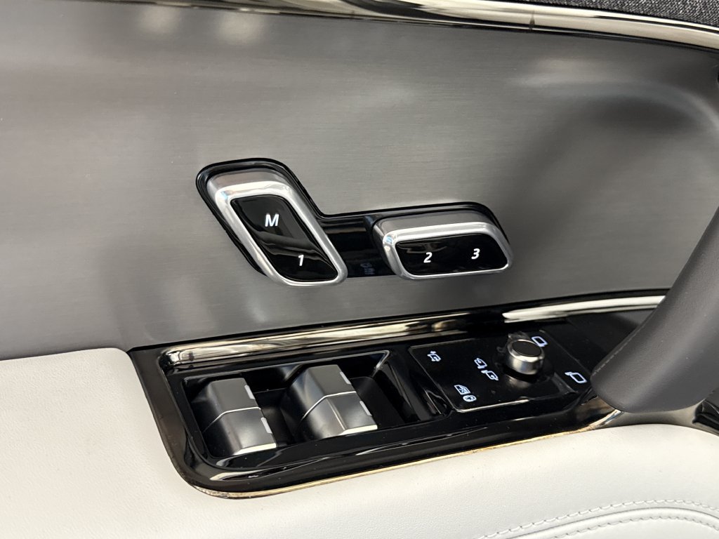 New 2027 Land Rover Range Rover Sport SE AWD/4WD image 28