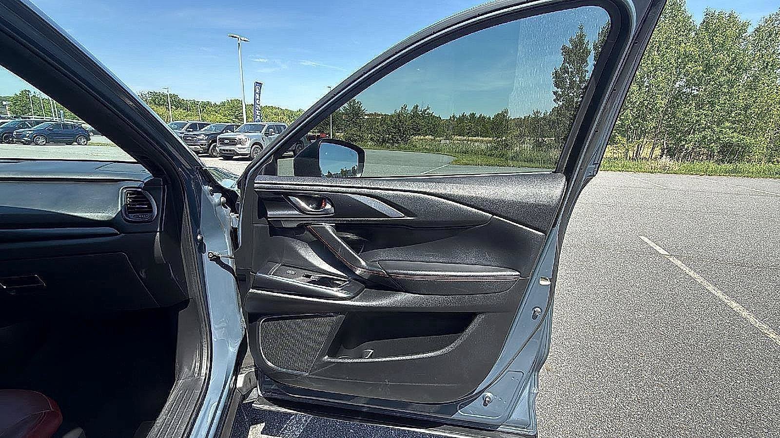 Certified 2022 MAZDA CX-9 Carbon Edition AWD/4WD image 17