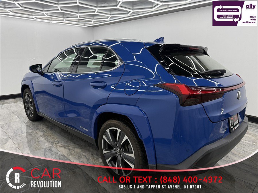 Used 2022 Lexus UX 250h w/ Premium Package AWD/4WD image 4