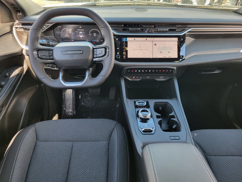 New 2027 Jeep Cherokee Laredo AWD/4WD image 4