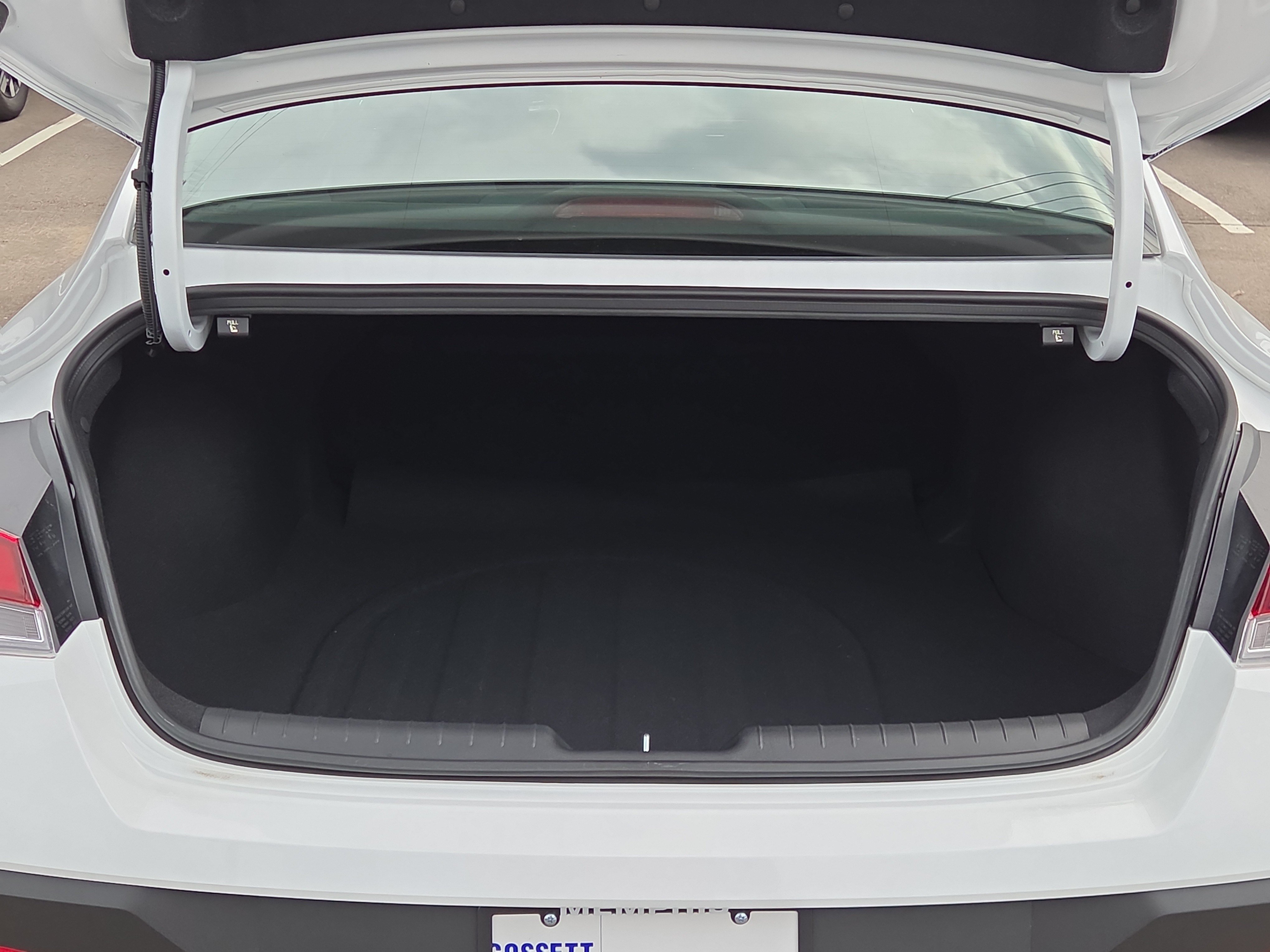 New 2026 Hyundai Elantra SE FWD image 4