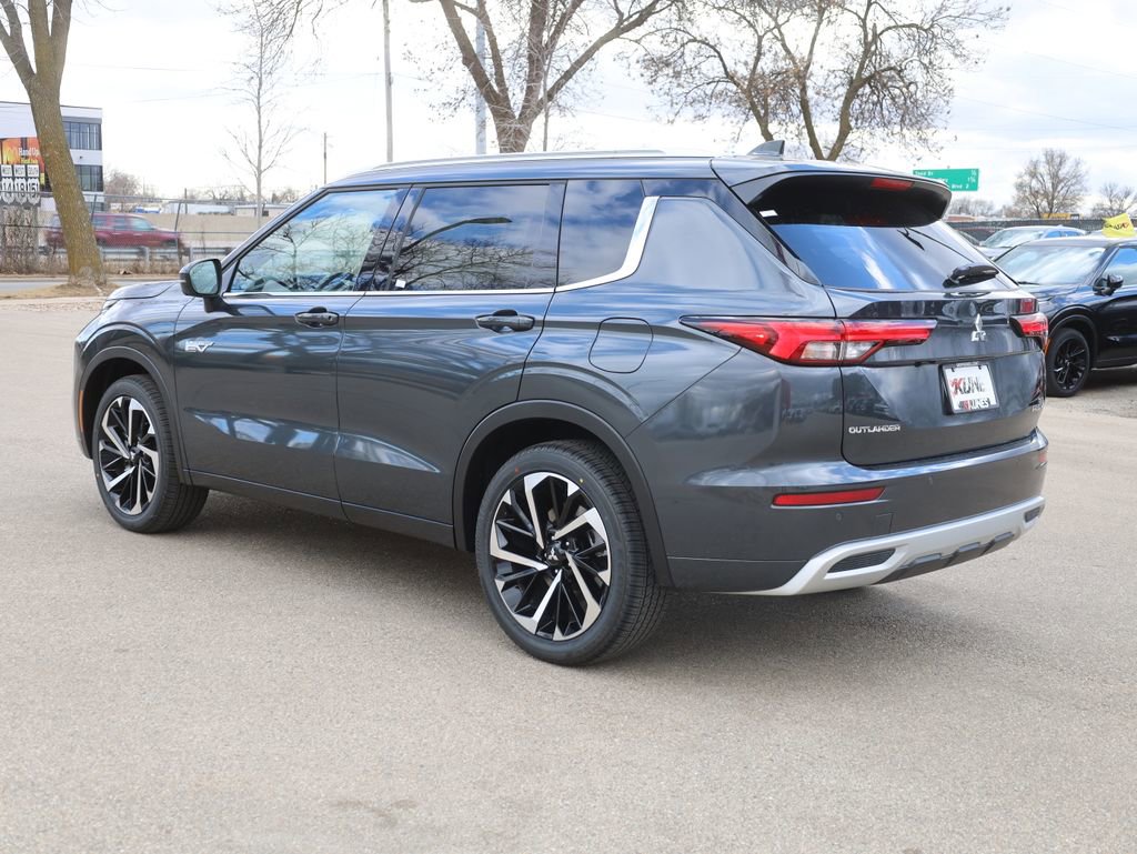 New 2025 Mitsubishi Outlander SEL image 7
