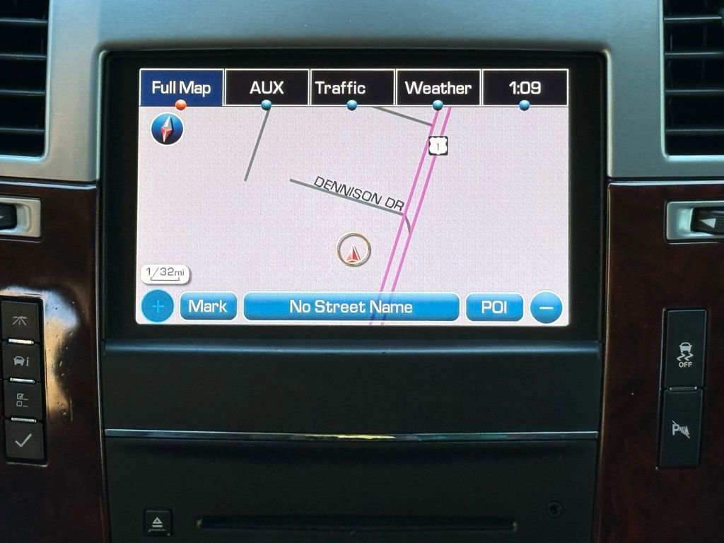 Used 2013 Cadillac Escalade Premium image 13