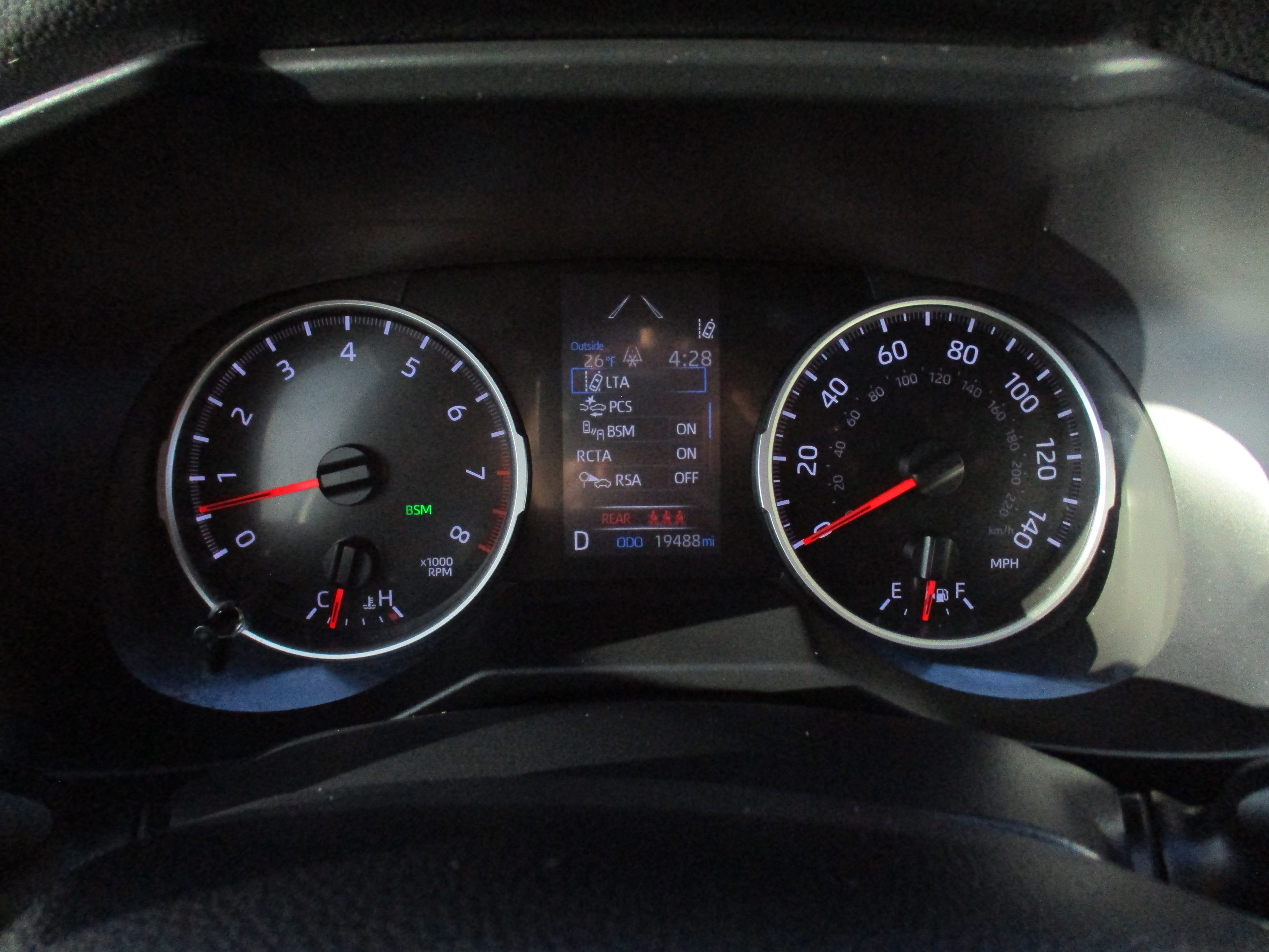 Used 2022 Toyota RAV4 XLE Premium image 18