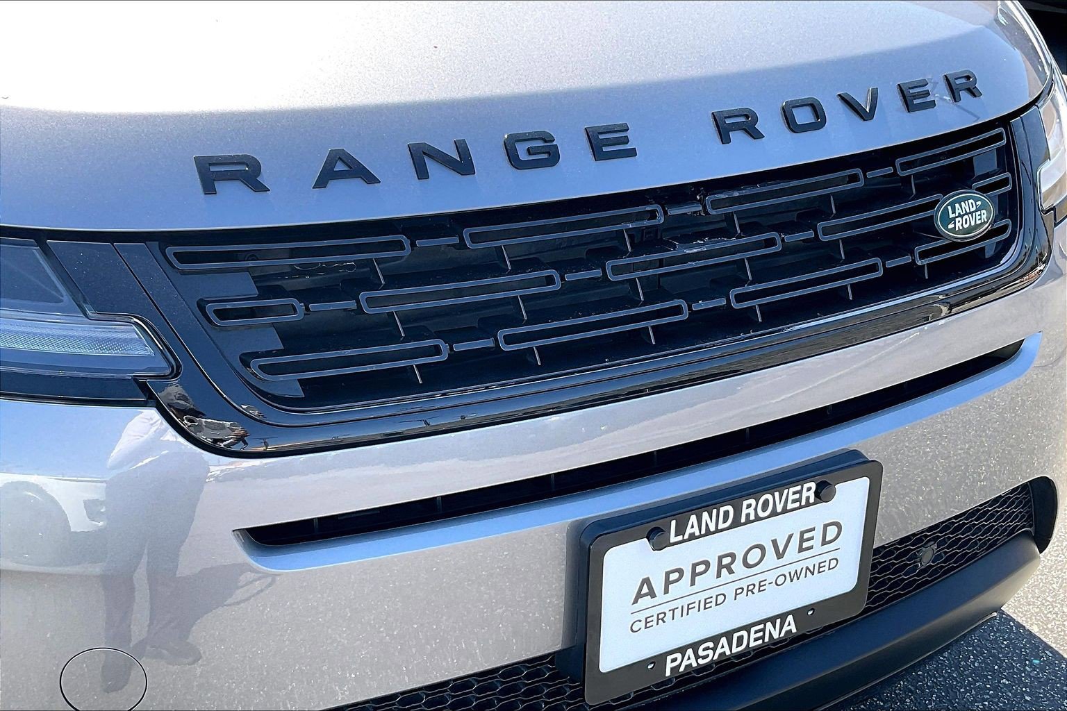 Certified 2025 Land Rover Range Rover Evoque S AWD/4WD image 29