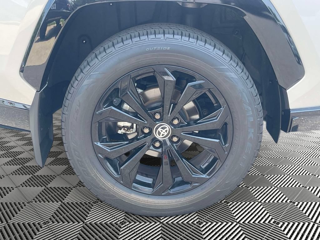Used 2023 Toyota RAV4 XSE AWD/4WD image 7