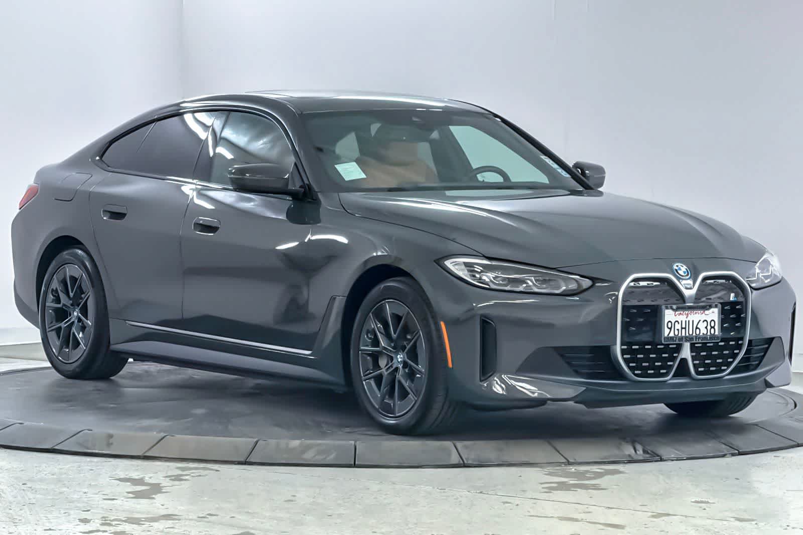Used 2023 BMW i4 eDrive35 w/ Premium Package RWD image 9