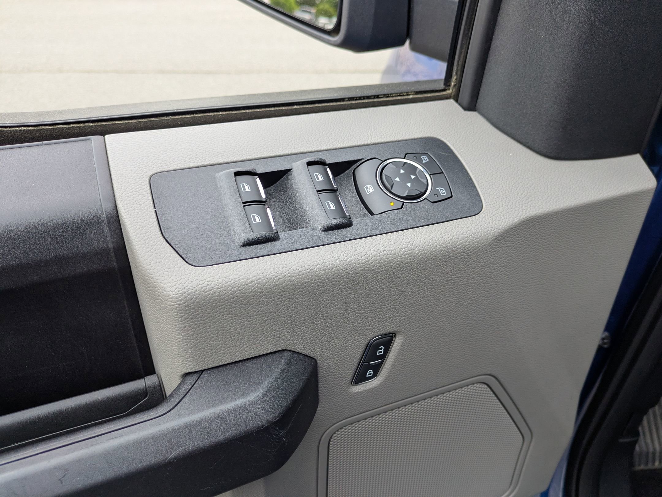 Used 2018 Ford F150 XL w/ Equipment Group 101A Mid RWD image 17