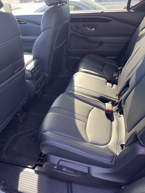 Certified 2023 Honda Pilot Touring image 18