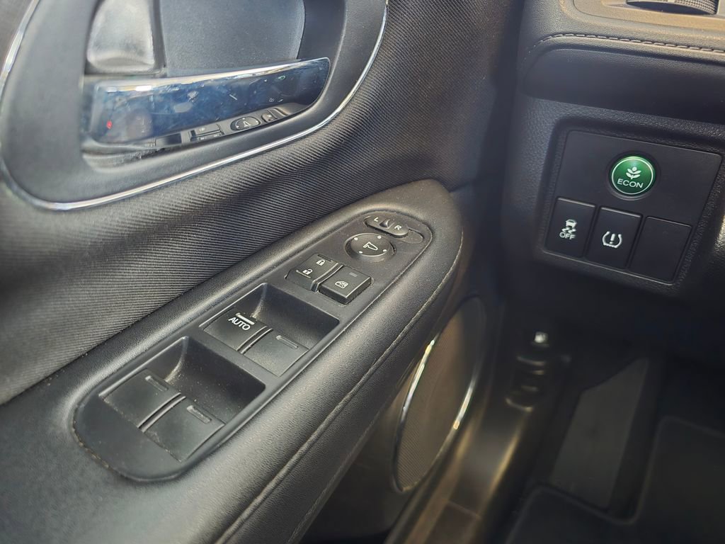 Used 2018 Honda HR-V EX image 15