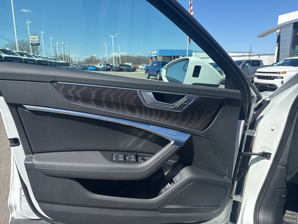 Used 2021 Audi A6 Premium Plus w/ Premium Plus Package image 29