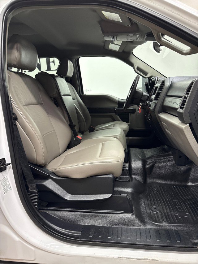 Used 2021 Ford F550 4x4 Crew Cab Super Duty w/ Power Equipment Group image 23