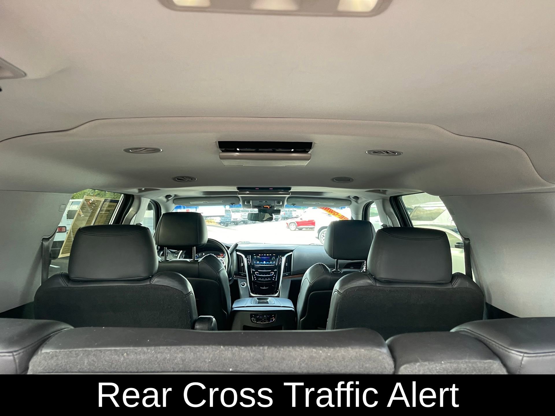 Used 2019 Cadillac Escalade ESV Premium Luxury RWD image 24