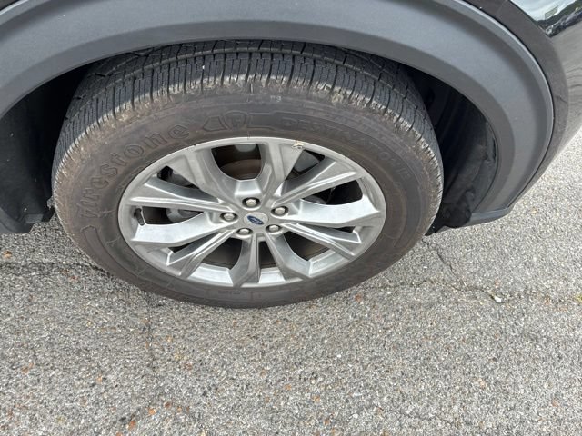 Used 2023 Ford Explorer Limited w/ Equipment Group 301A AWD/4WD image 20