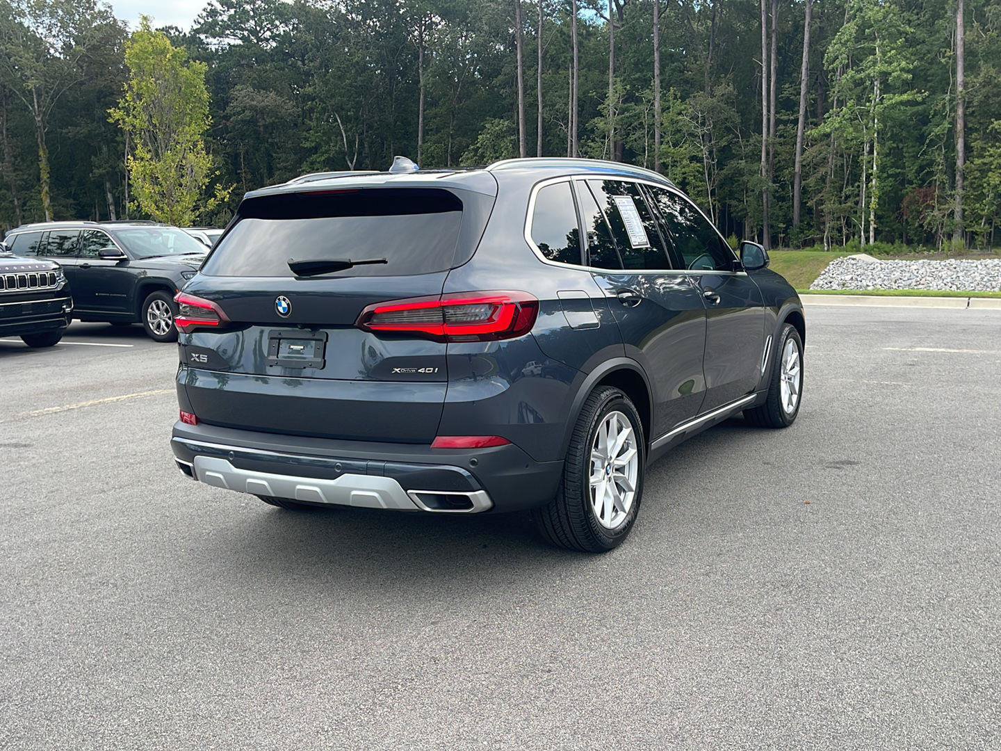 Used 2022 BMW X5 xDrive40i w/ Premium Package AWD/4WD image 7