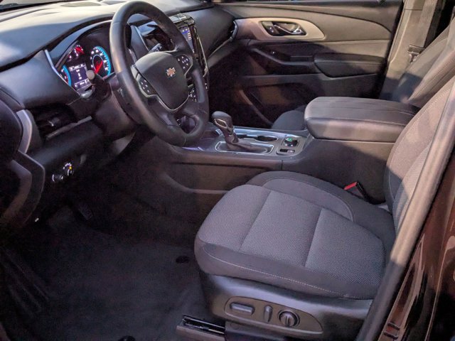 Used 2023 Chevrolet Traverse LT image 15