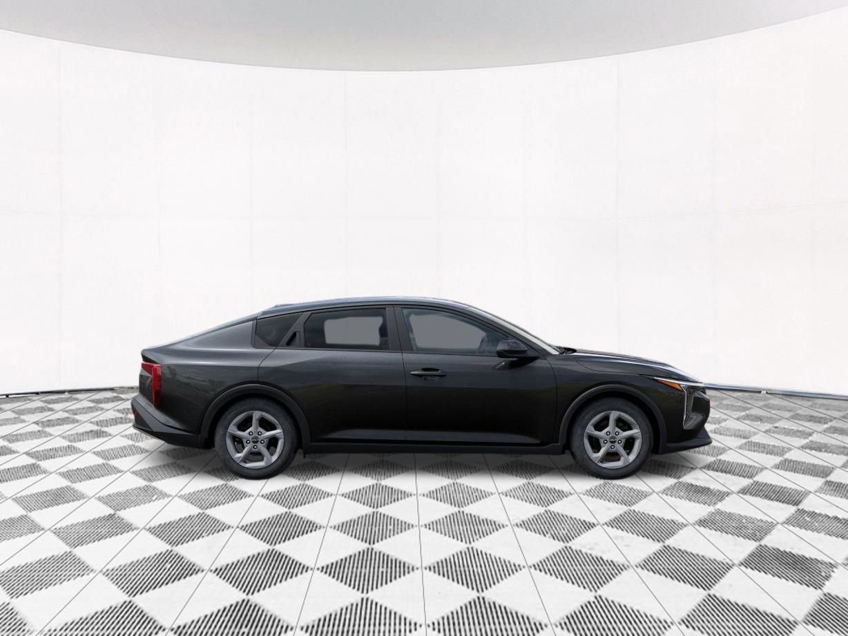 Used 2025 Kia K4 LXS image 8