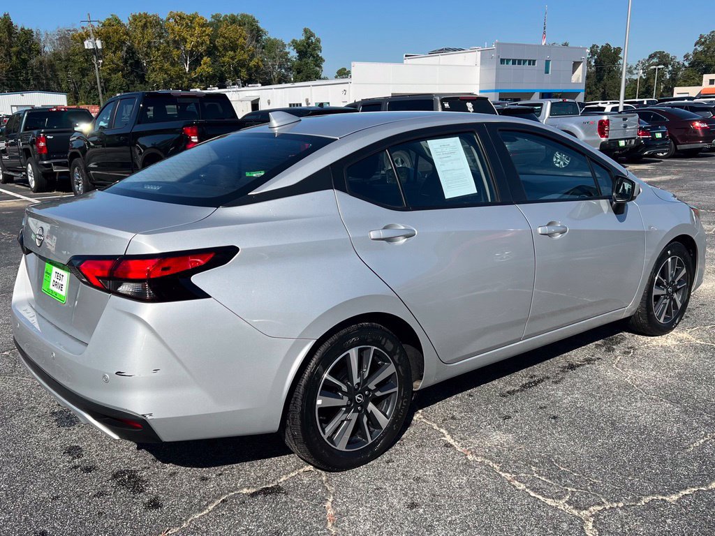 Used 2025 Nissan Versa SV FWD image 3