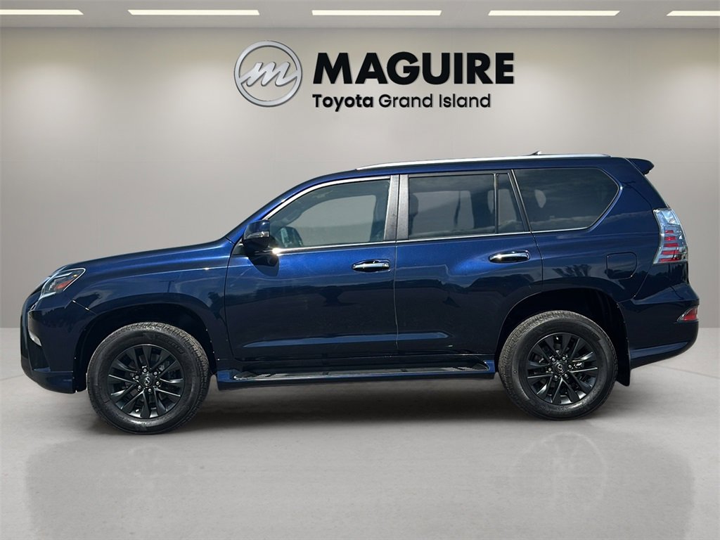 Used 2023 Lexus GX 460 Premium w/ Premium Package image 3