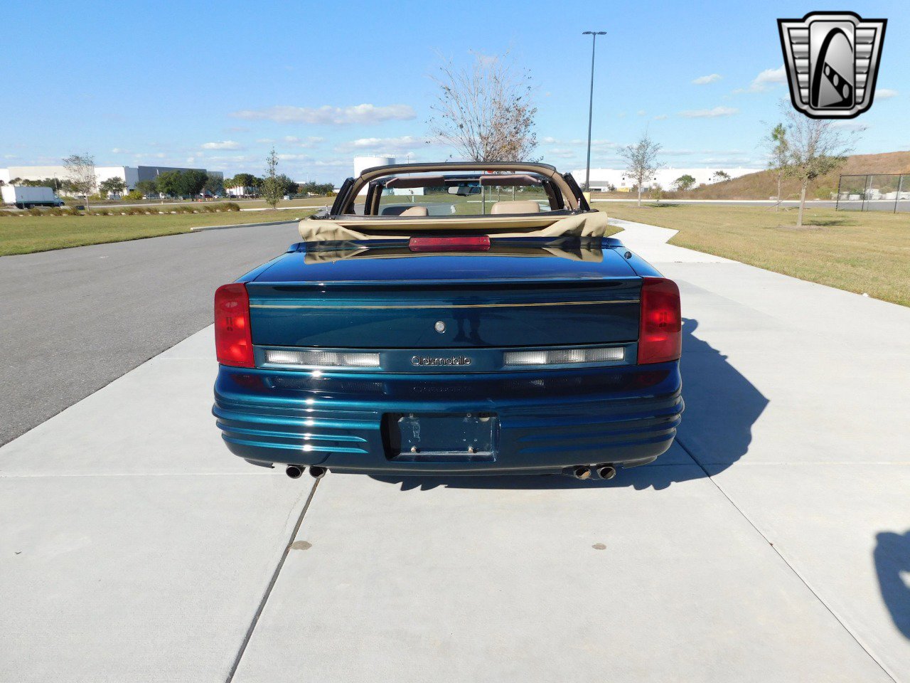 Used 1995 Oldsmobile Cutlass Supreme Convertible image 4