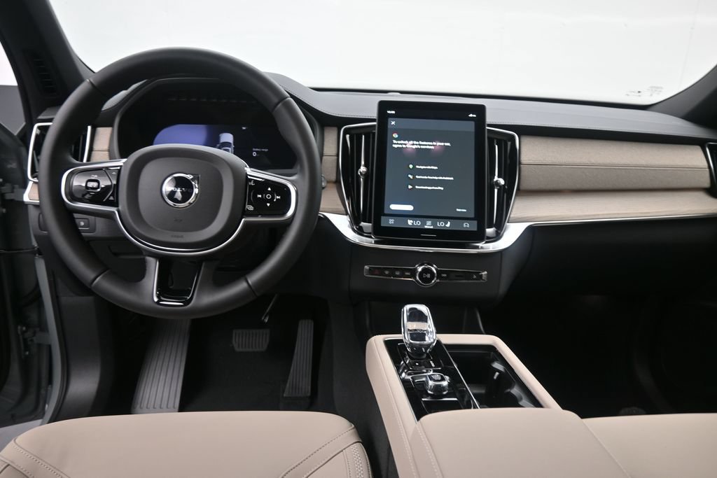 New 2027 Volvo XC90 T8 Plus AWD/4WD image 14