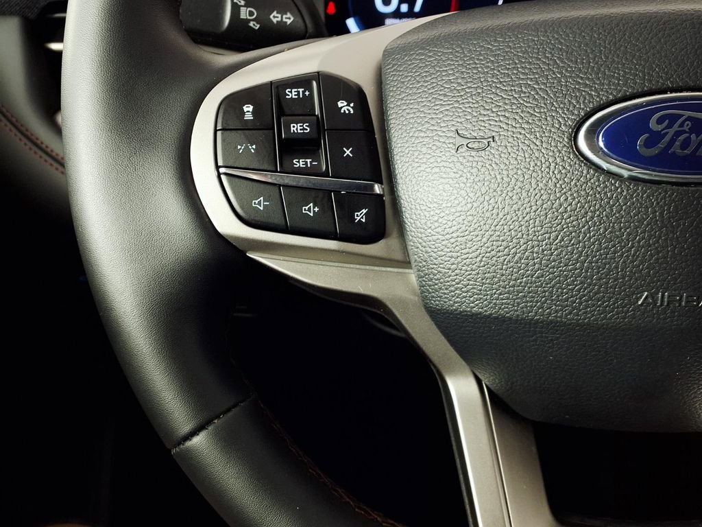 Used 2025 Ford Explorer Active image 20