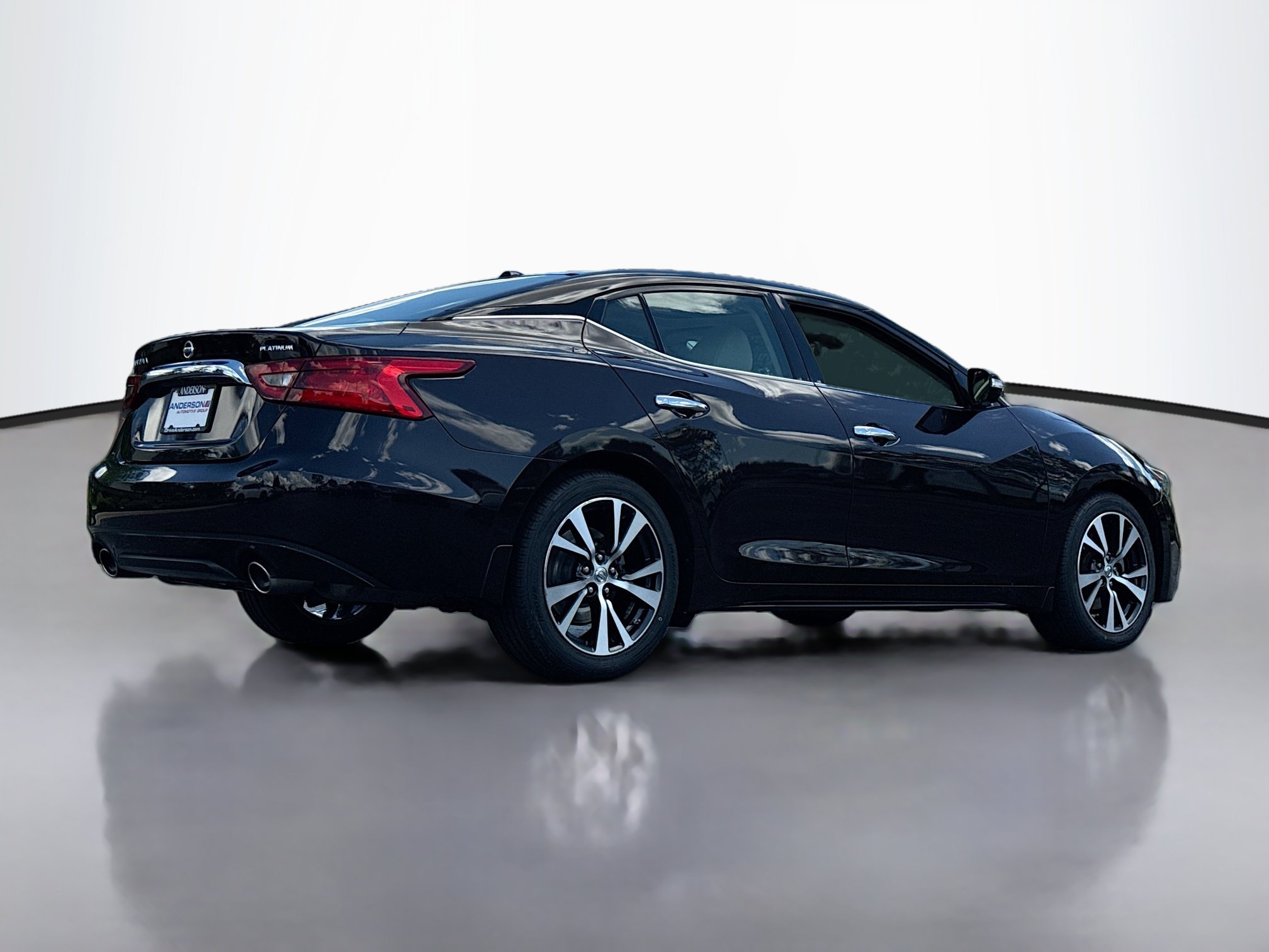 Used 2016 Nissan Maxima Platinum FWD image 2