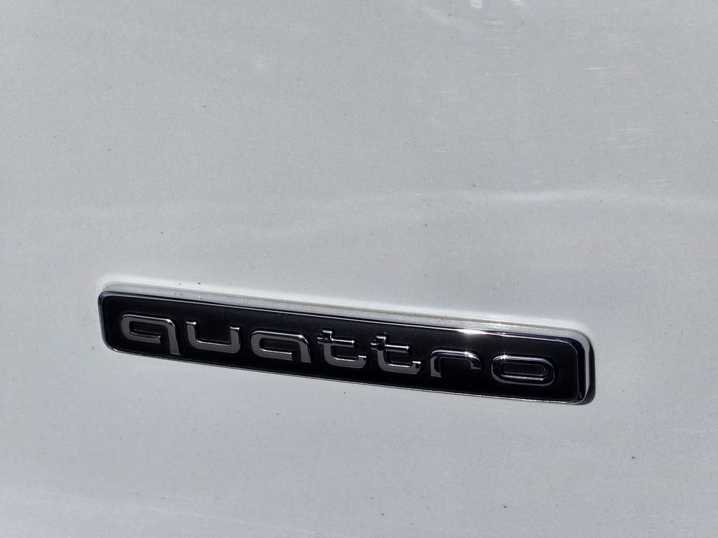 Used 2023 Audi Q7 3.0T Premium w/ Convenience Package image 28