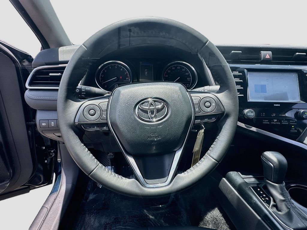 Used 2020 Toyota Camry SE FWD image 11