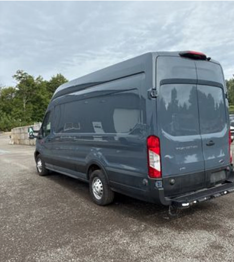 Used 2022 Ford Transit 250 148 High Roof Extended AWD w/ Parcel Delivery Package image 10