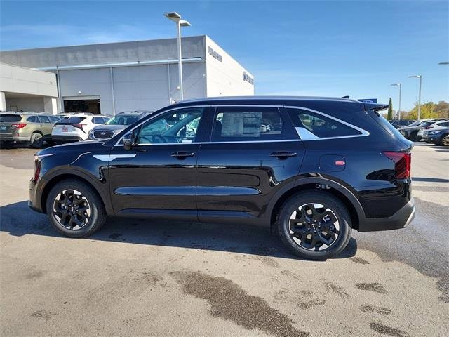 New 2026 Kia Sorento S w/ S Panoramic Sunroof Package image 7