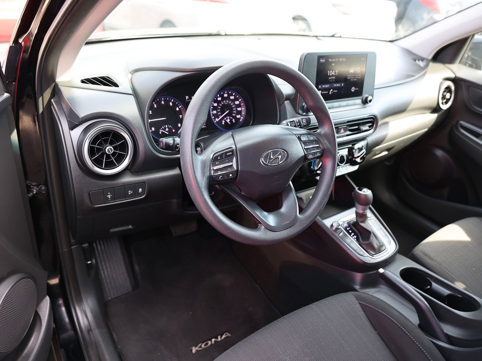 Certified 2023 Hyundai Kona SEL AWD/4WD image 15