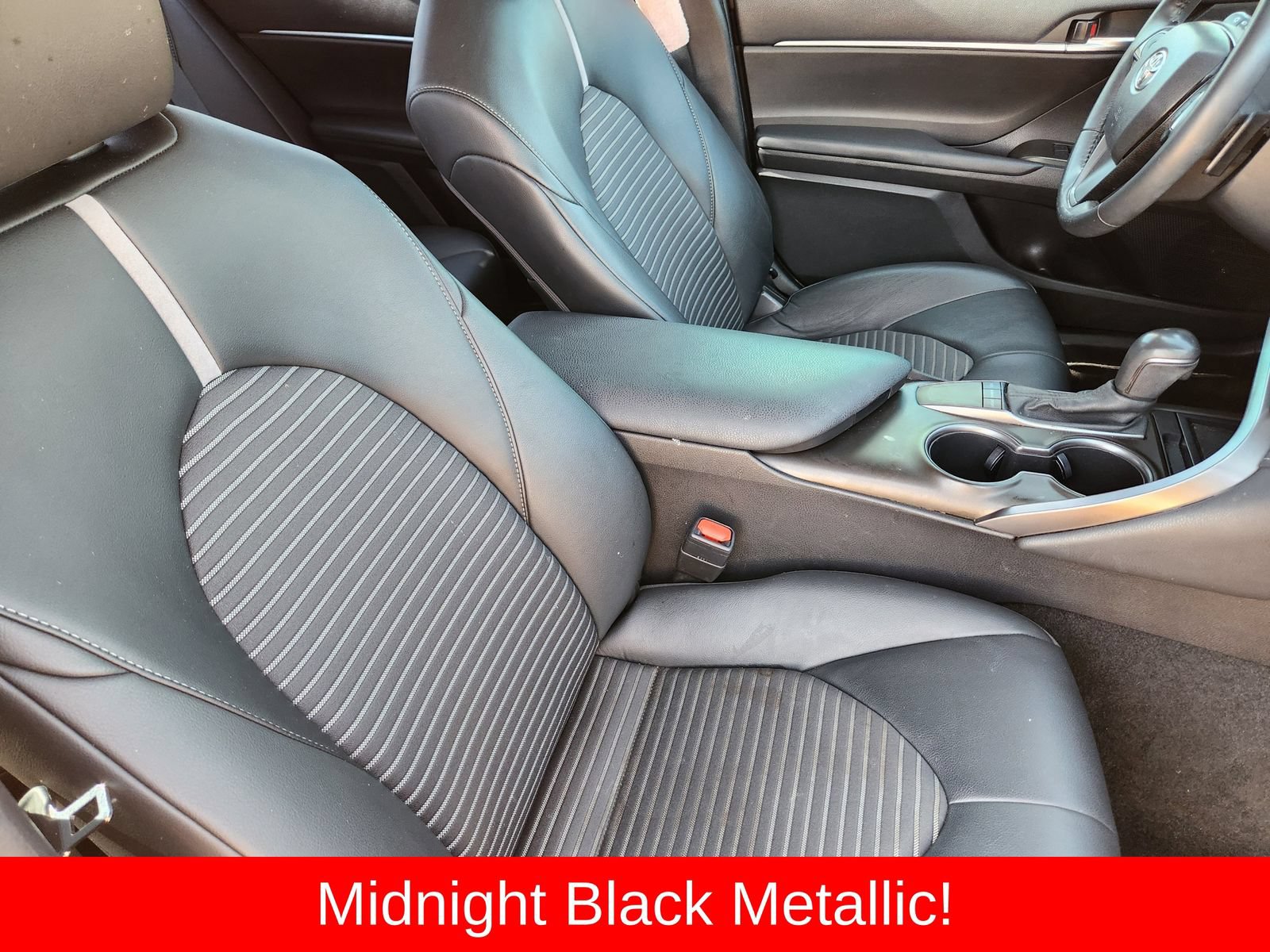 Used 2023 Toyota Camry SE w/ Convenience Package FWD image 18
