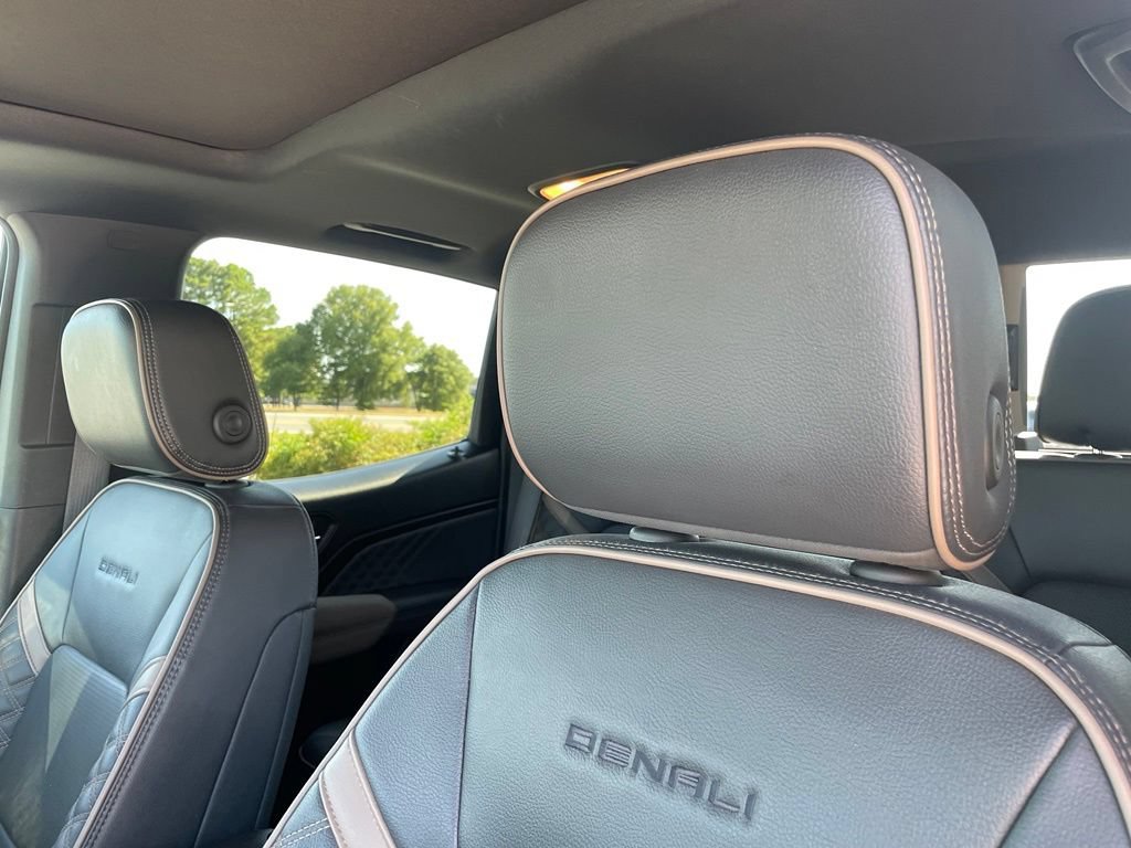 Used 2024 GMC Canyon Denali AWD/4WD image 23