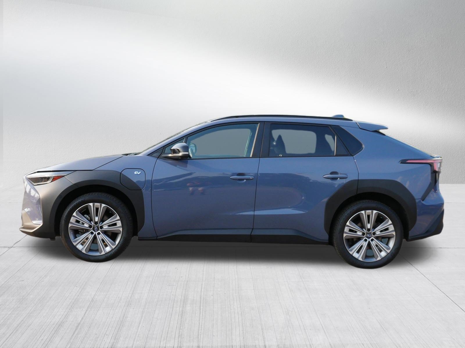 Used 2023 Subaru Solterra AWD image 4