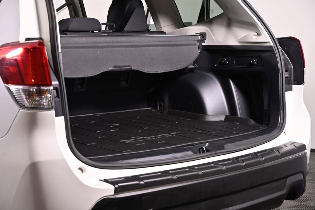 Used 2021 Subaru Forester Premium AWD/4WD image 35