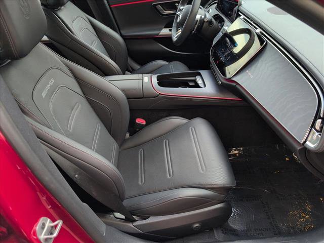 Certified 2025 Mercedes-Benz E 53 AMG e 4MATIC Sedan image 23