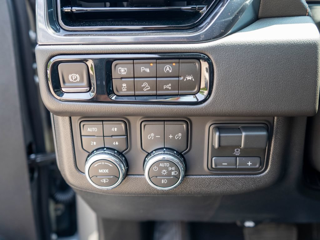 New 2026 GMC Yukon AT4 w/ AT4 Premium Plus Package AWD/4WD image 22