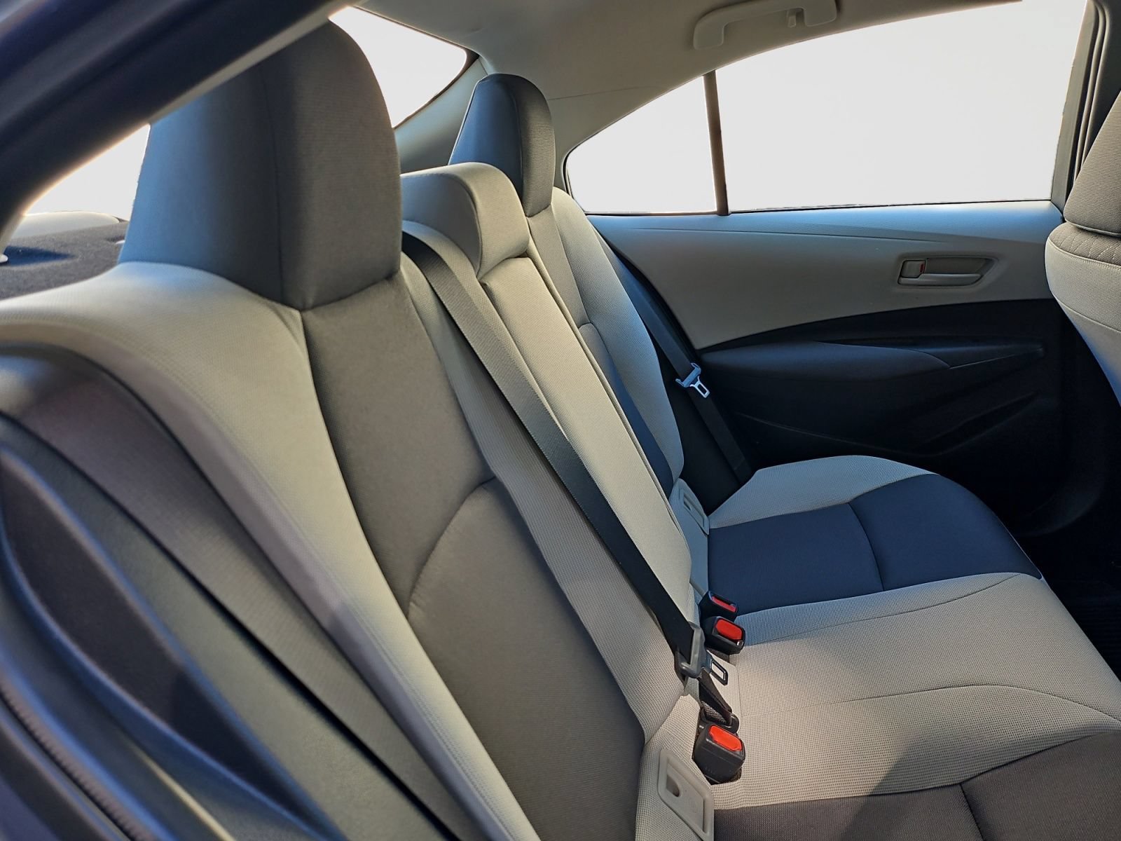 Used 2025 Toyota Corolla LE w/ Convenience Package FWD image 45