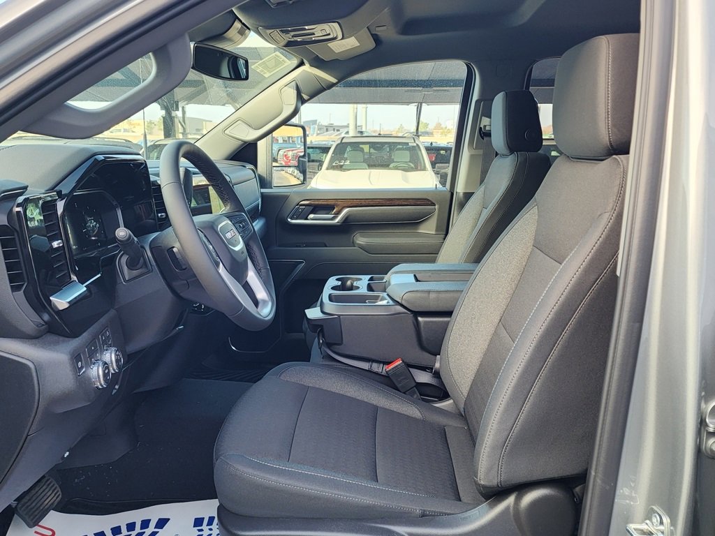 New 2026 GMC Sierra 2500 SLE image 17