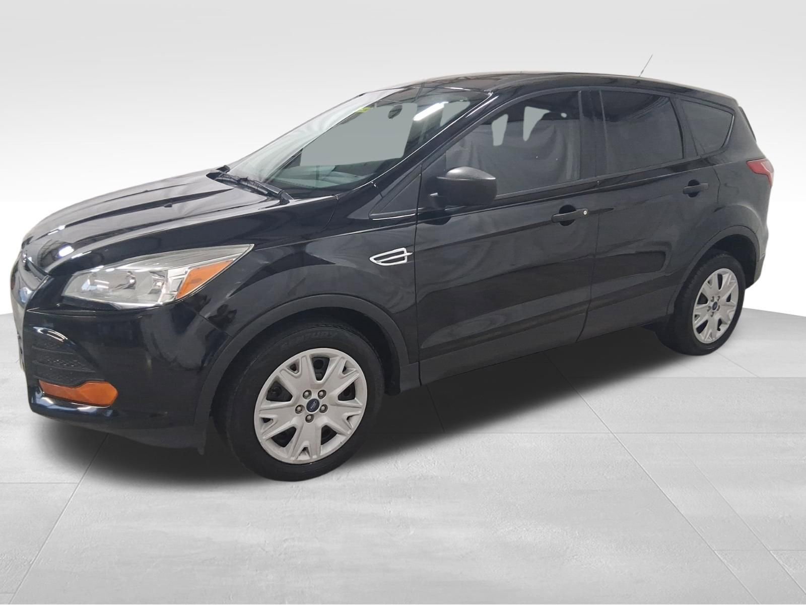Used 2016 Ford Escape S FWD image 1