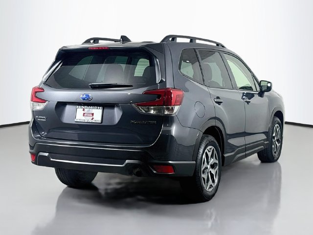 Certified 2024 Subaru Forester Premium AWD/4WD image 9