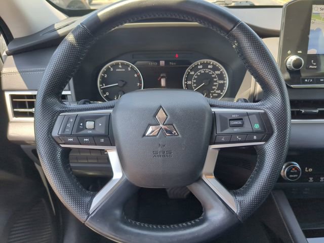 Used 2022 Mitsubishi Outlander SE AWD/4WD image 34