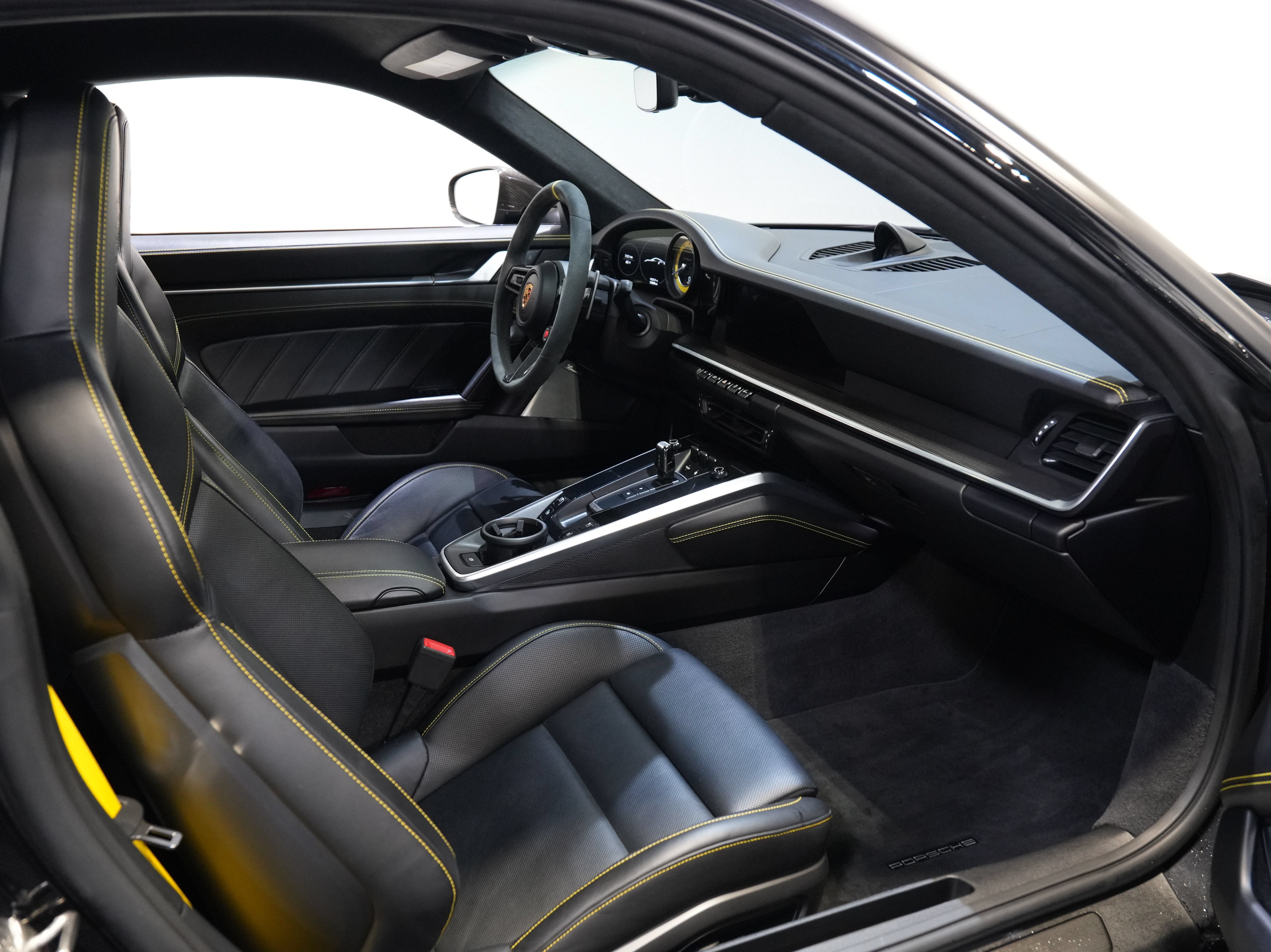 Used 2022 Porsche 911 Turbo S AWD/4WD image 33