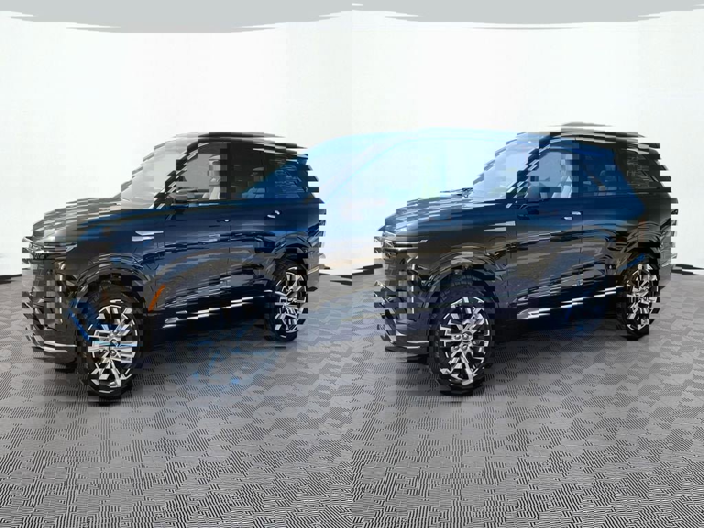 New 2026 Cadillac Vistiq Luxury image 1