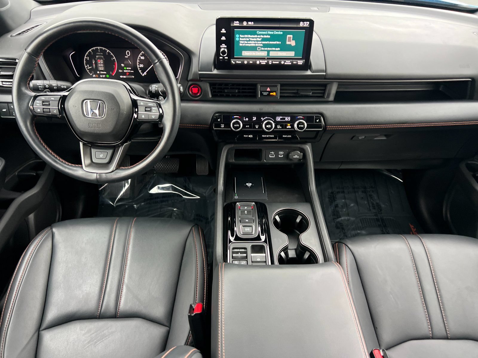 Used 2025 Honda Pilot TrailSport image 13