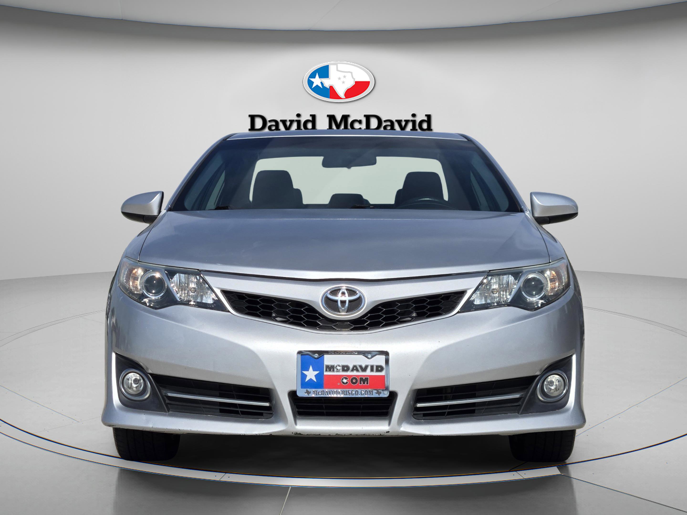 Used 2012 Toyota Camry SE FWD image 8