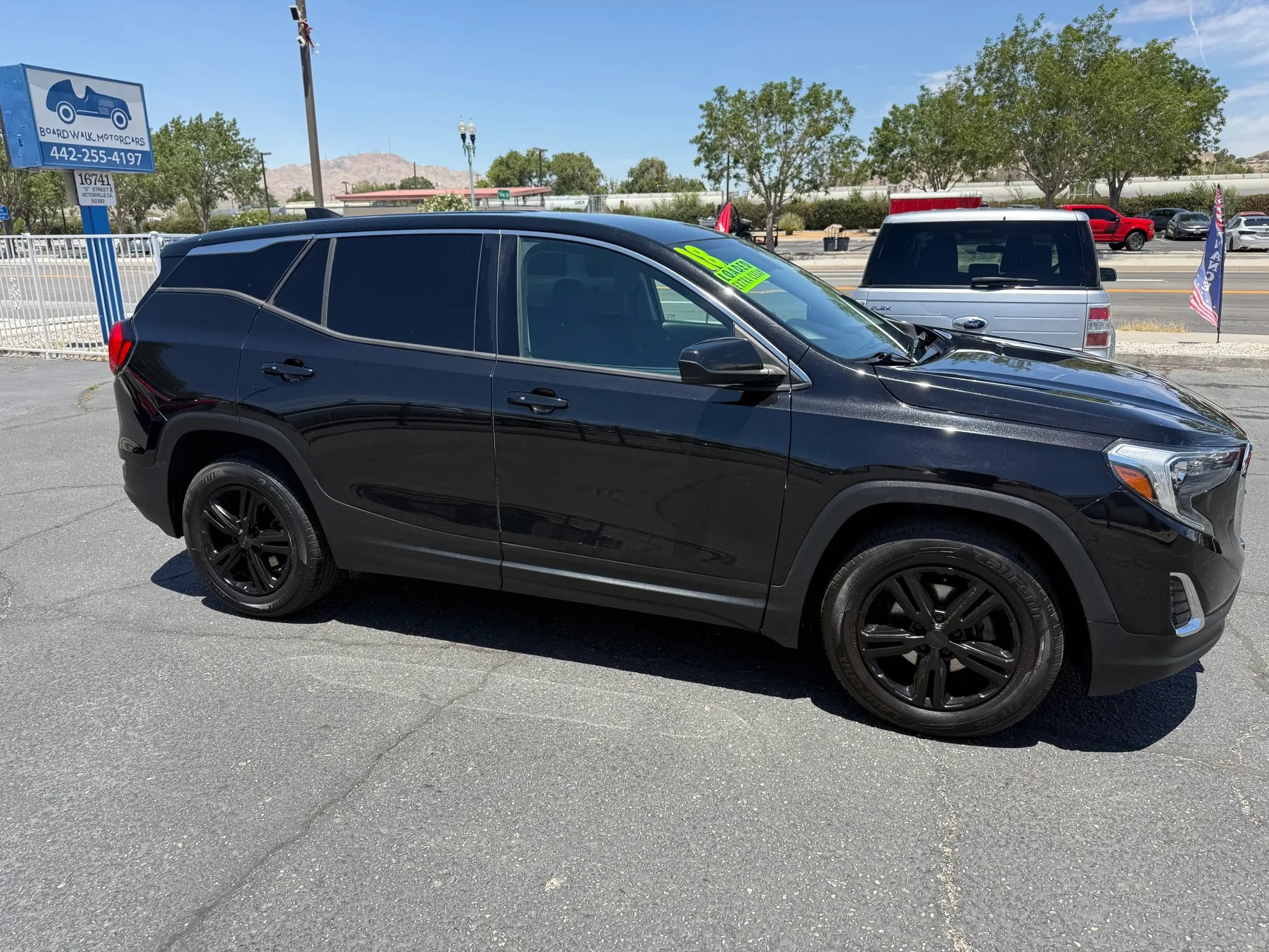 Used 2018 GMC Terrain SLE FWD image 2