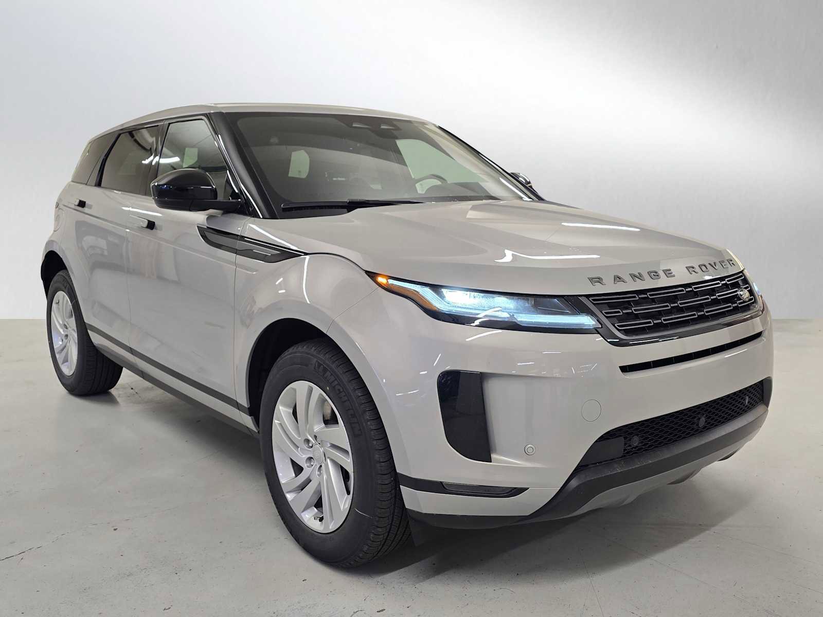 New 2026 Land Rover Range Rover Evoque S image 7