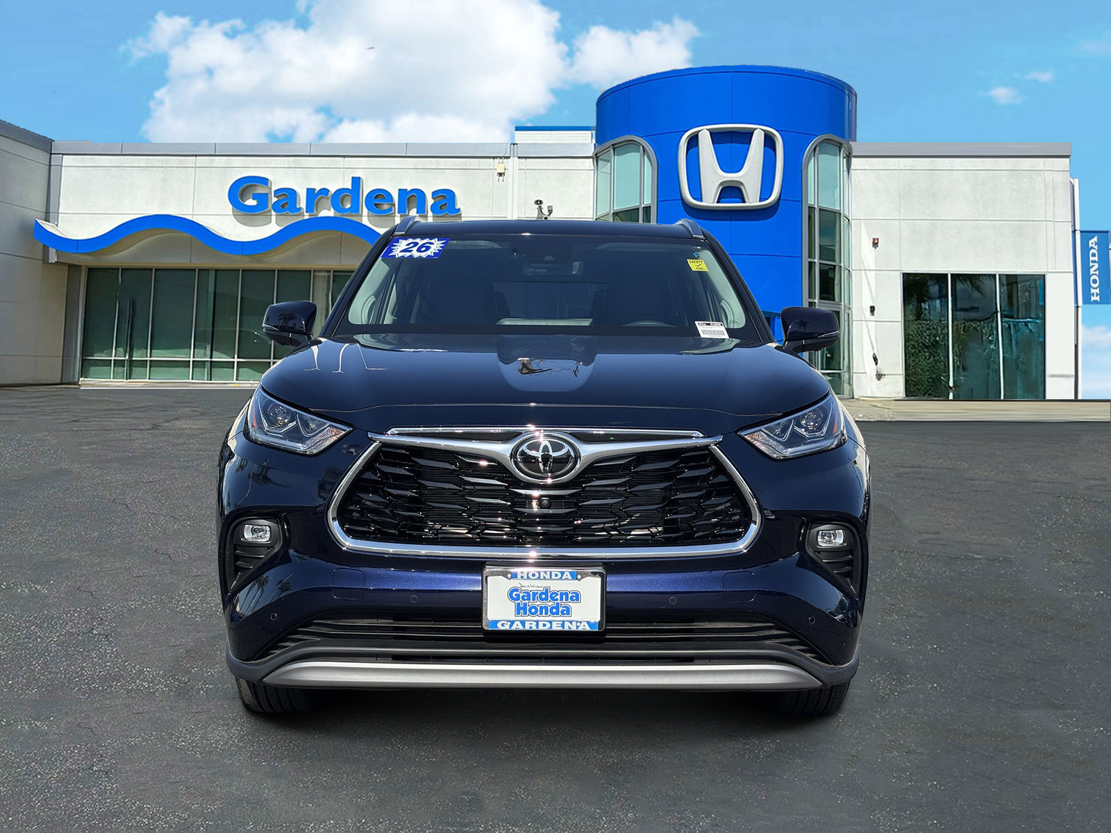 Used 2026 Toyota Highlander Platinum AWD/4WD image 2